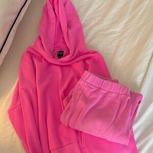 GAP Bright Pink Sweatpants and hoodie SMALL